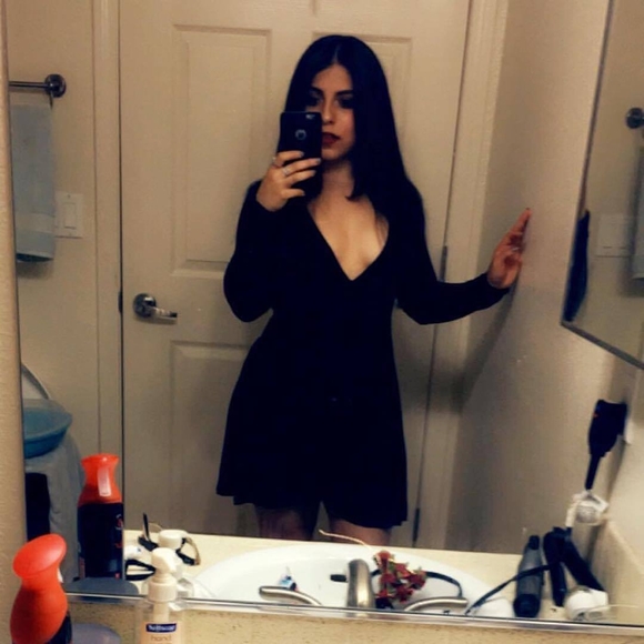 Meet your Posher, Jennifer - Picture 1 of 1